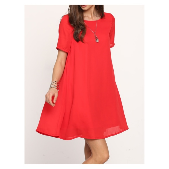 MBM Unlimited Dresses & Skirts - Bright Red Short Sleeve Backless Shift Dress